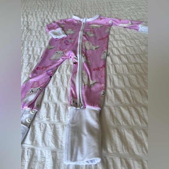Snuggle Bums Bamboo Zippy Ghost Cowgirl Pajamas Size 6-9M VGUC - Picture 7 of 10